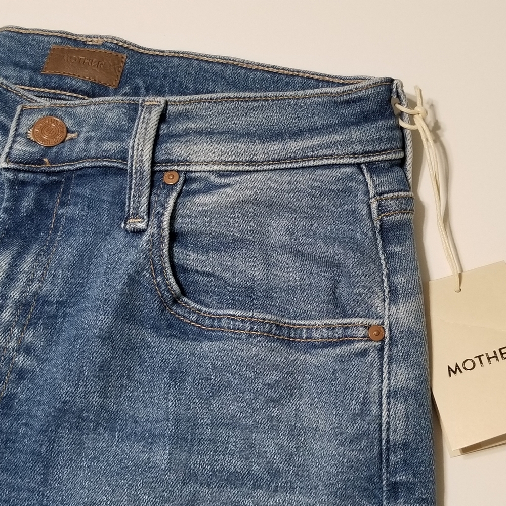 NWT MOTHER Rambler Zip Flood Straight Leg in Read Between The Lines Size 28 - Picture 11 of 14